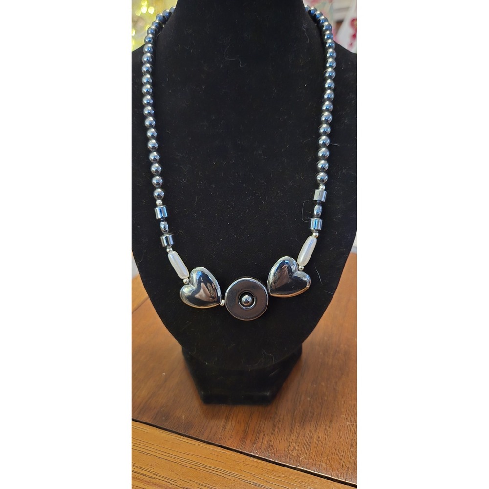 Hematite Beaded Necklace Round And Heart Shaped 18"  Black